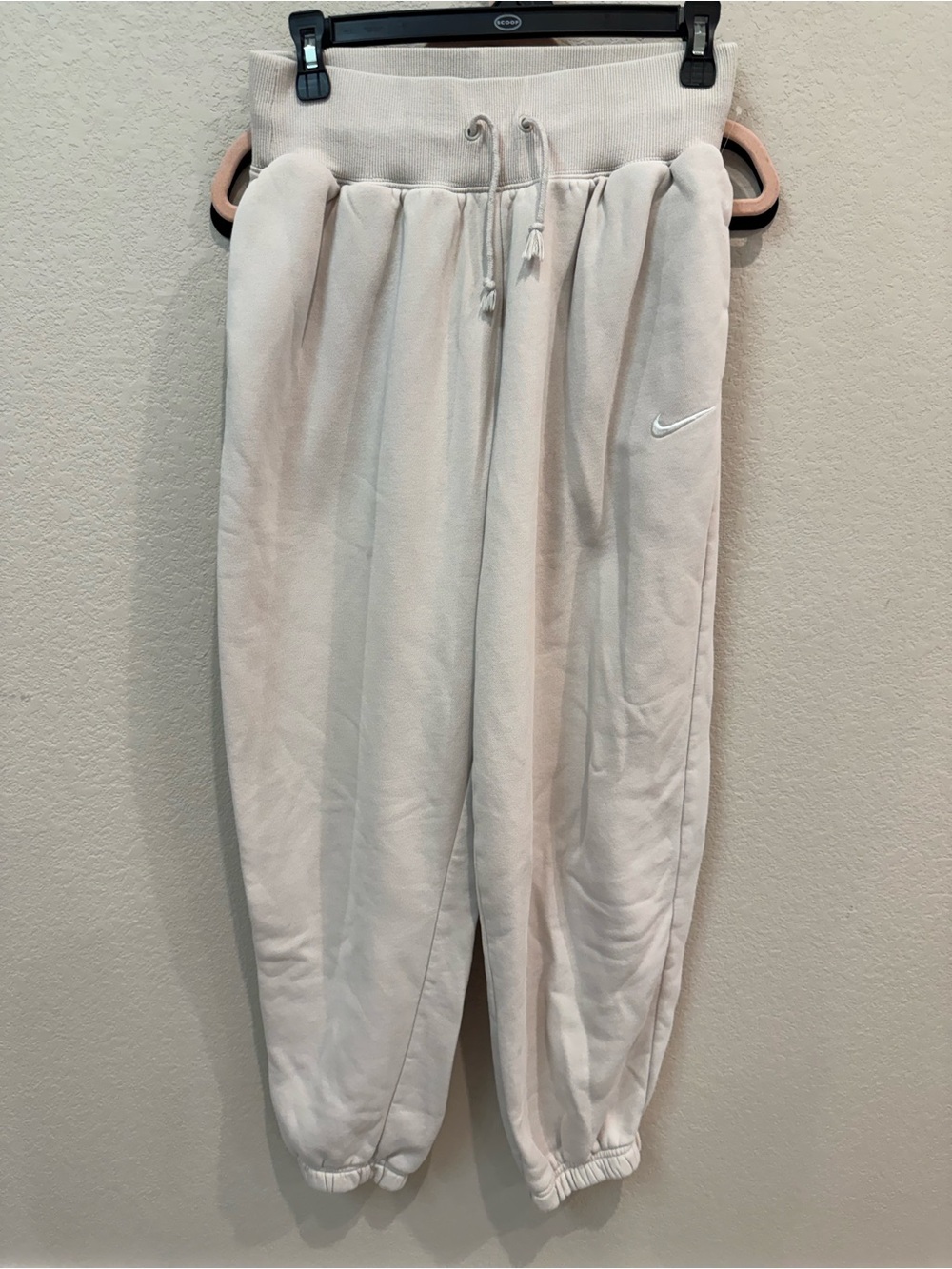 Nike Beige Crewneck Sweatshirt with Black Swoosh Tag
